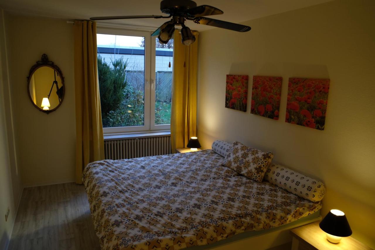Ruhiges Haus Mit Privatem Garten Halstenbek ภายนอก รูปภาพ