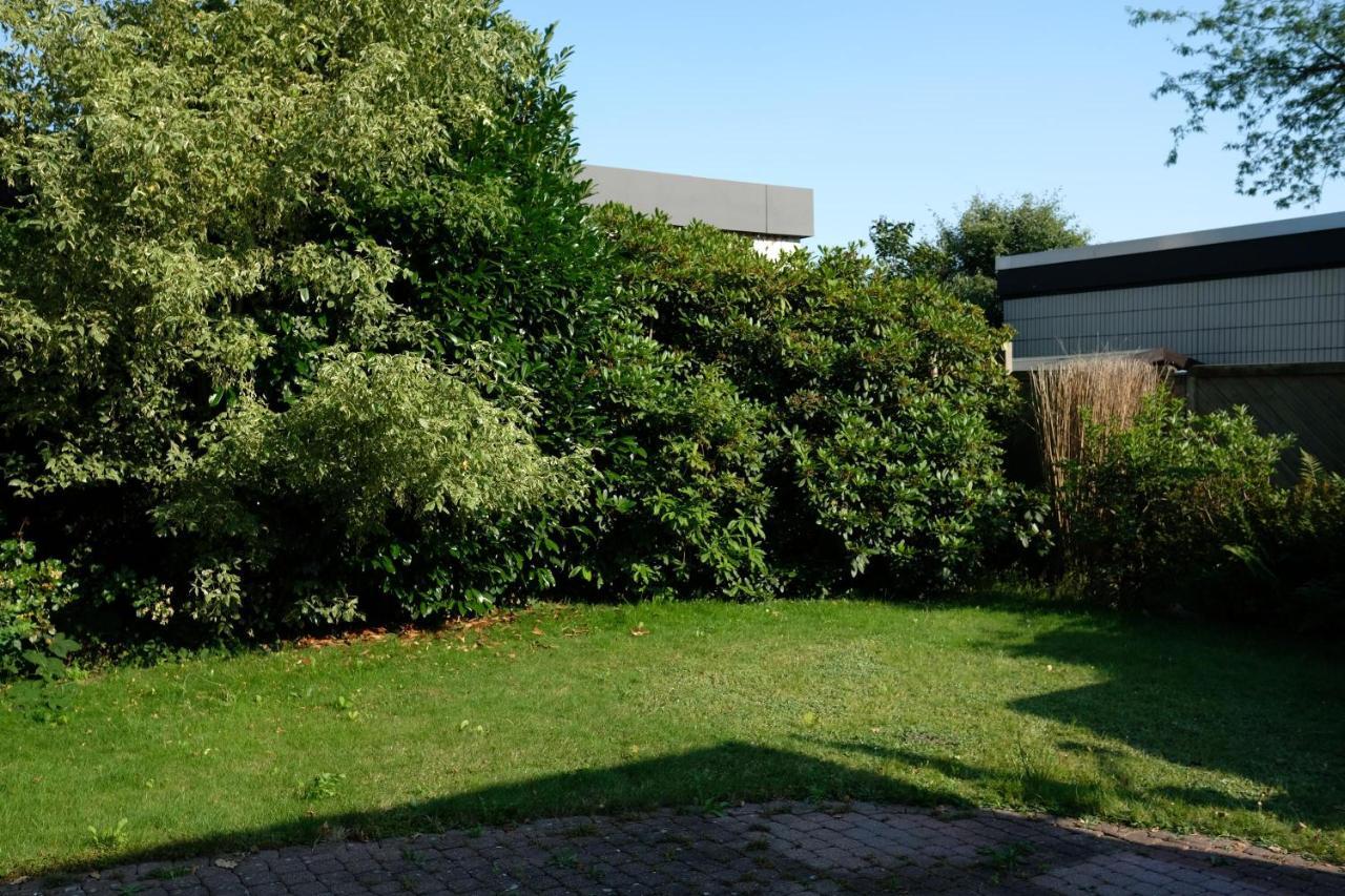 Ruhiges Haus Mit Privatem Garten Halstenbek ภายนอก รูปภาพ